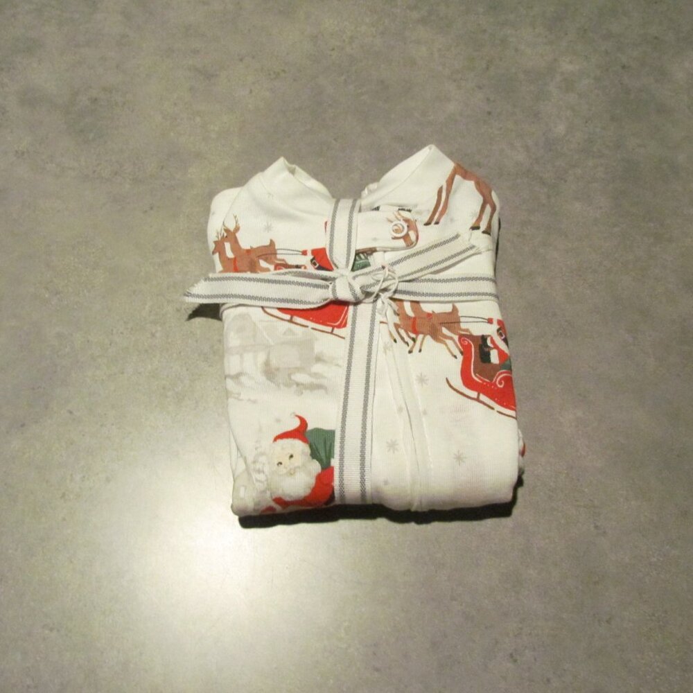 Pottery Barn Kids Heritage Santa Nursery PJ's Pajamas 6-9 Months Organic Cotton